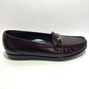 SAS Metro Burgandy Patent Leather Comfort‎ Slip on Loafer size 9 Wide